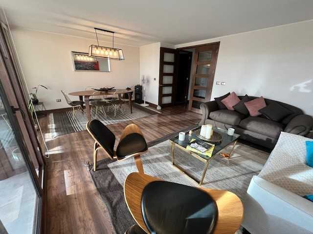 Departamento en Venta en Las Condes, Amplio y Luminoso Depto en un cuarto piso (139199)
