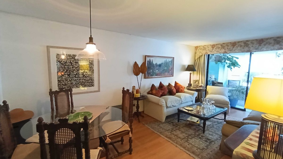 Departamento en Venta en Las Condes, Luminoso Espacio con Excelente Conectividad (165610)