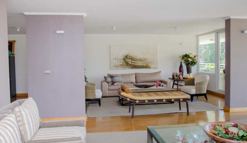 Departamento en Venta en Lo Barnechea, Amplio y Luminoso Hogar Familiar (133176)