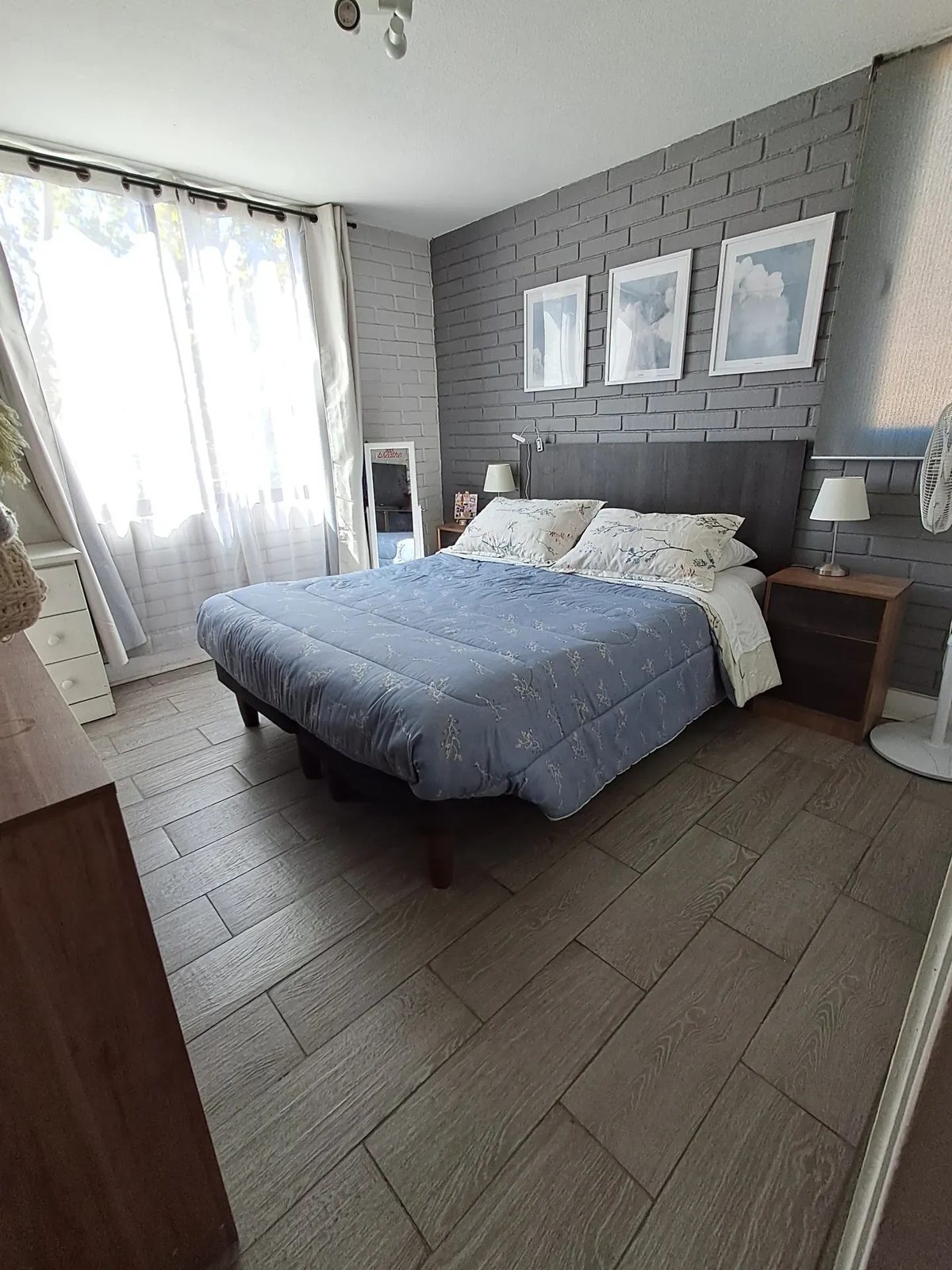 Dormitorio principal con iluminación nororiente y poniente
