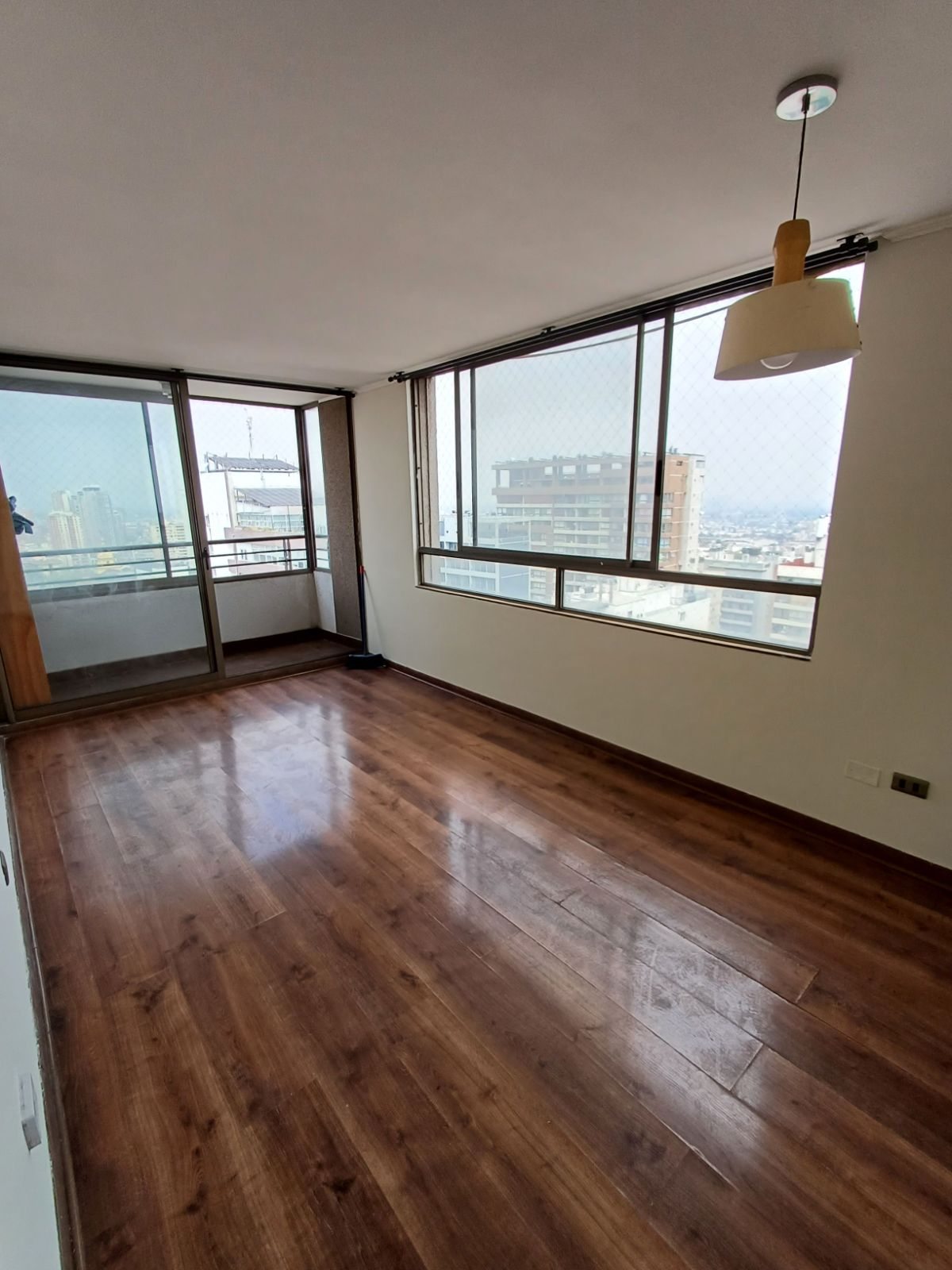 Departamento en Venta en Santiago, Amunátegui 890, Santiago, Región Metropolitana de Santiago 8320000, Chile