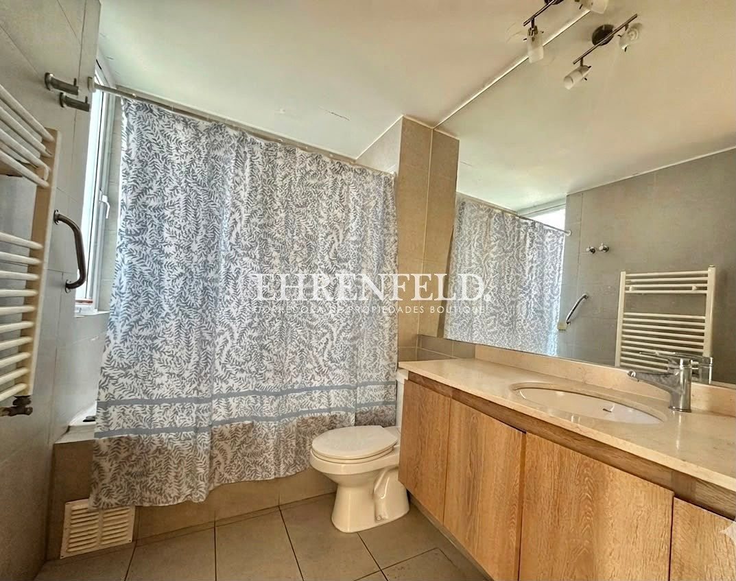 Baño suite.