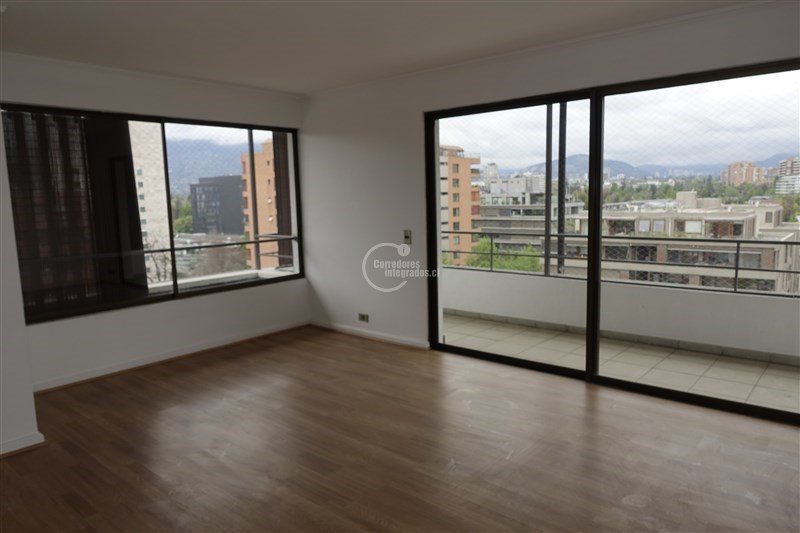 Departamento en Venta en Vitacura, Av. Americo Vespucio / Las Hualtatas