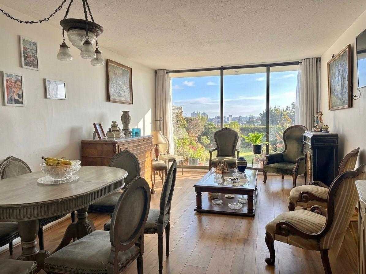 Departamento en Venta en Vitacura, Oportunidad Única Depto. en Vitacura (169646)