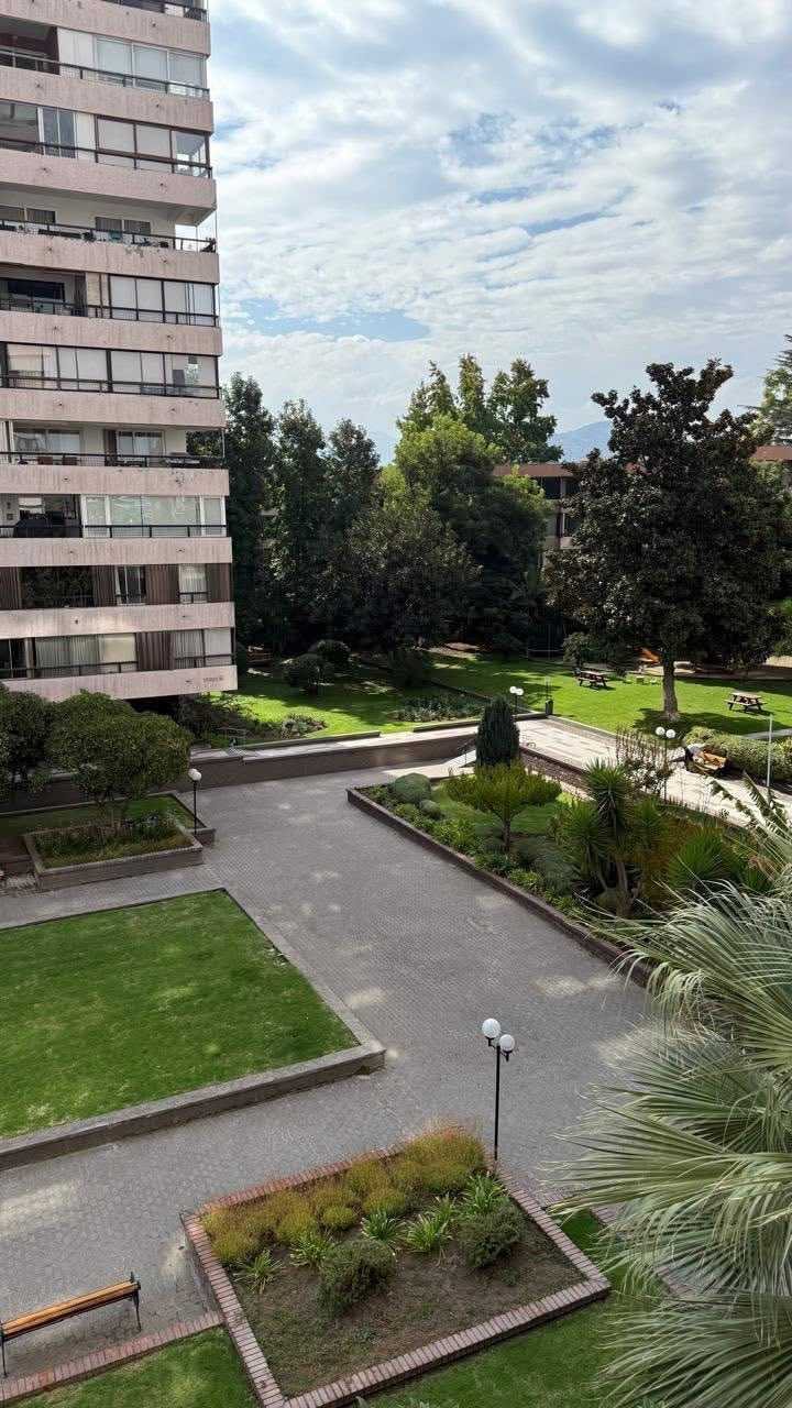 Departamento en Venta en Vitacura, Amplio Departamento frente a Clínica Alemana (175323)