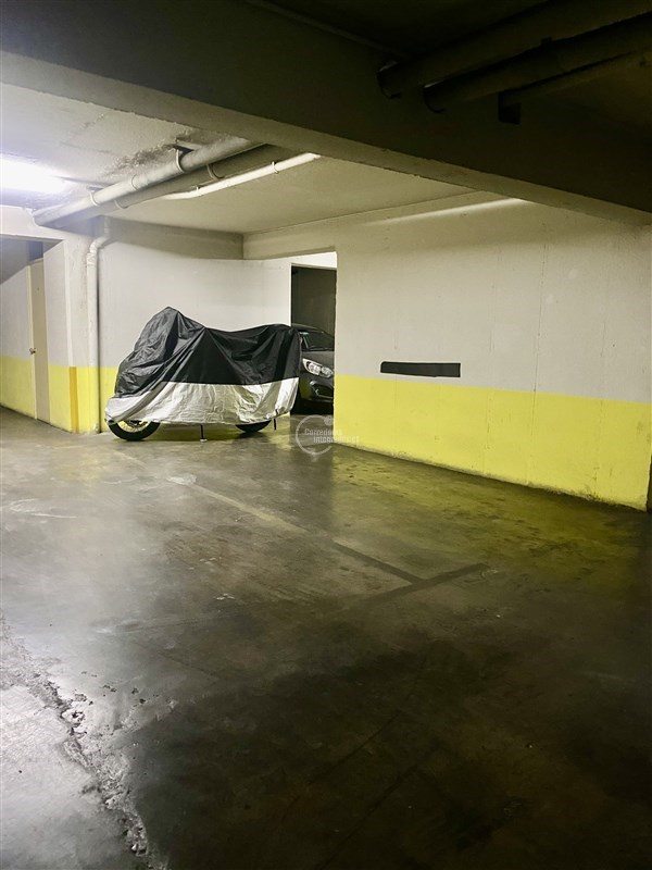 Estacionamiento en Venta en Las Condes, Americo Vespucio con La gioconda