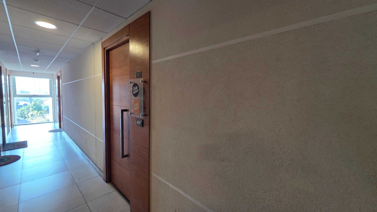 Oficina en Venta en La Reina, Espacio Luminoso Perfecto para Tu Empresa (161073)