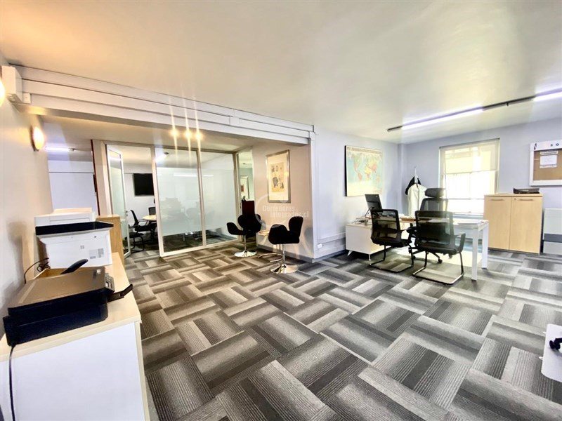 Oficina en Venta en Las Condes, Isisdora Goyenechea con El Bosque Norte