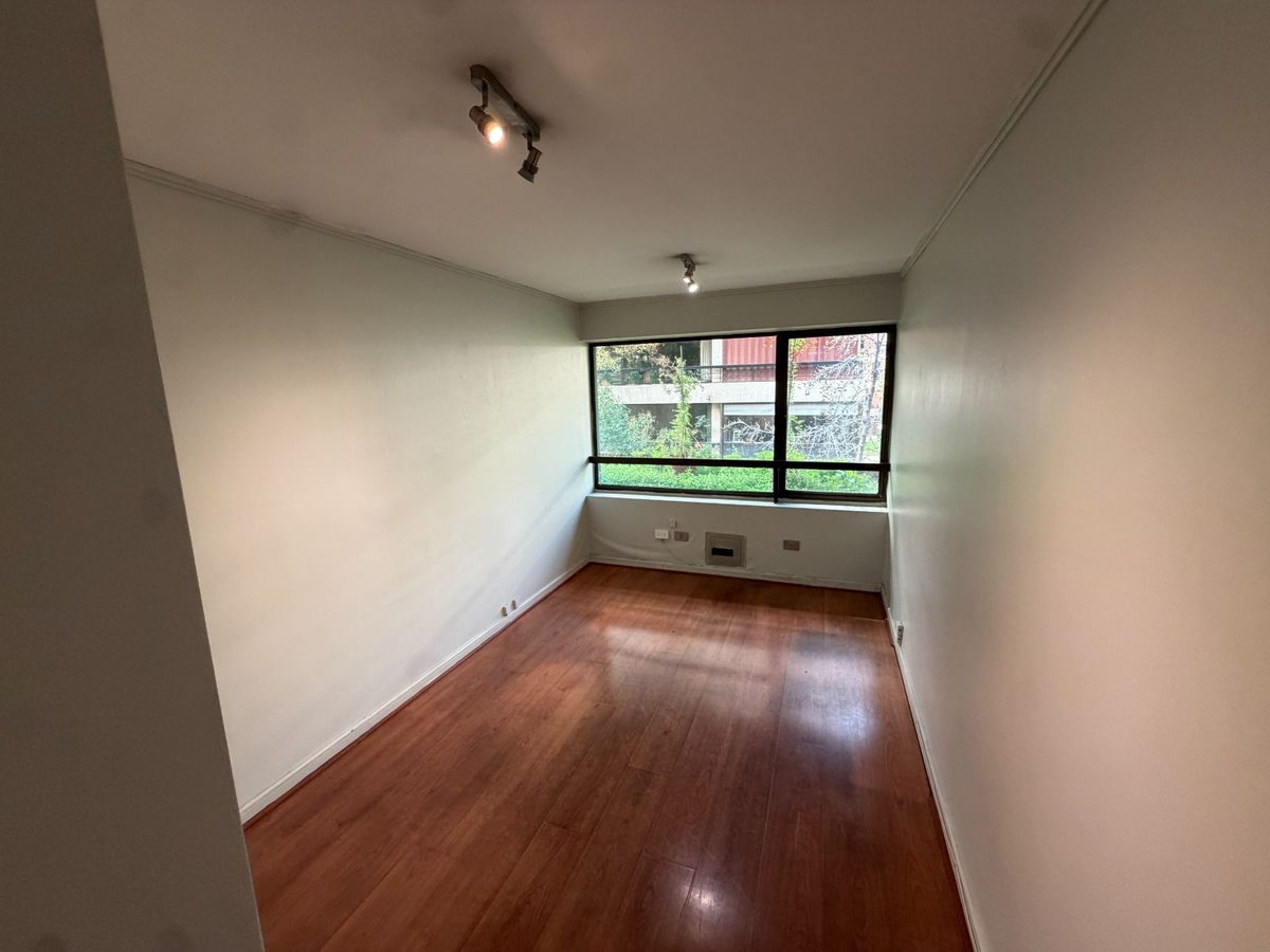 Oficina en Venta en Las Condes, Málaga, Las Condes, Región Metropolitana de Santiago 7550000, Chile