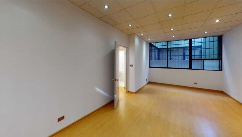 Oficina en Venta en Providencia, Tour Virtual // Estacionamiento (75134)