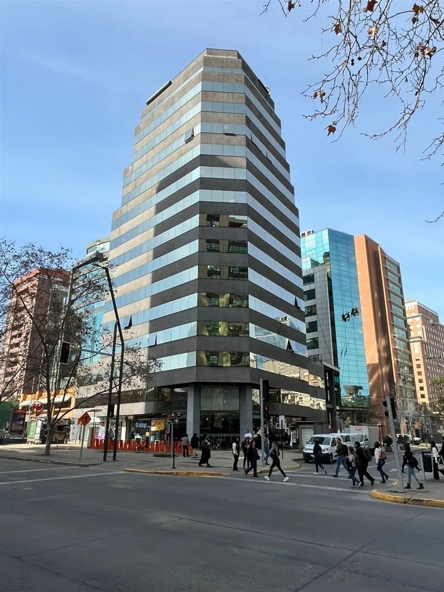 Oficina en Venta en Providencia, Avenida Nueva Providencia 1950, Providencia, Región Metropolitana de Santiago 7500000, Chile
