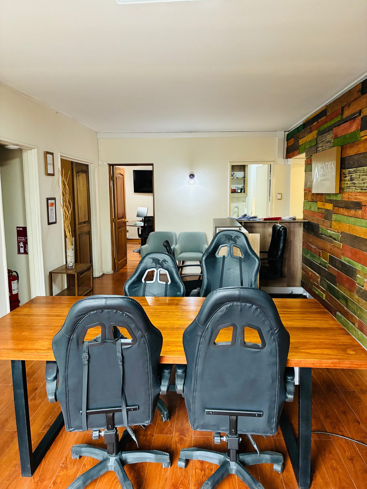 Oficina en Venta en Santiago, VENTA hermosa oficina remodelada barrio cívico (182228)