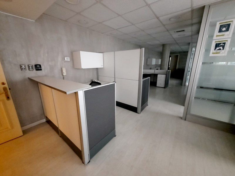 Oficina en Venta en Vitacura, Preciosas oficinas al costado de club manquehue, vitacura
