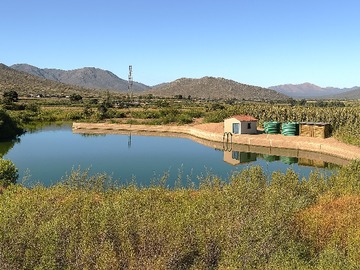 Tranque El Rincon Agua Justo Arriba de la Parcela