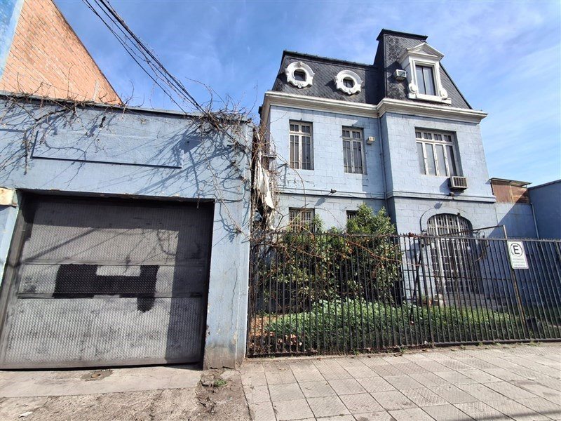 Terreno Industrial en Venta en Santiago, Avenida Portugal 1923
